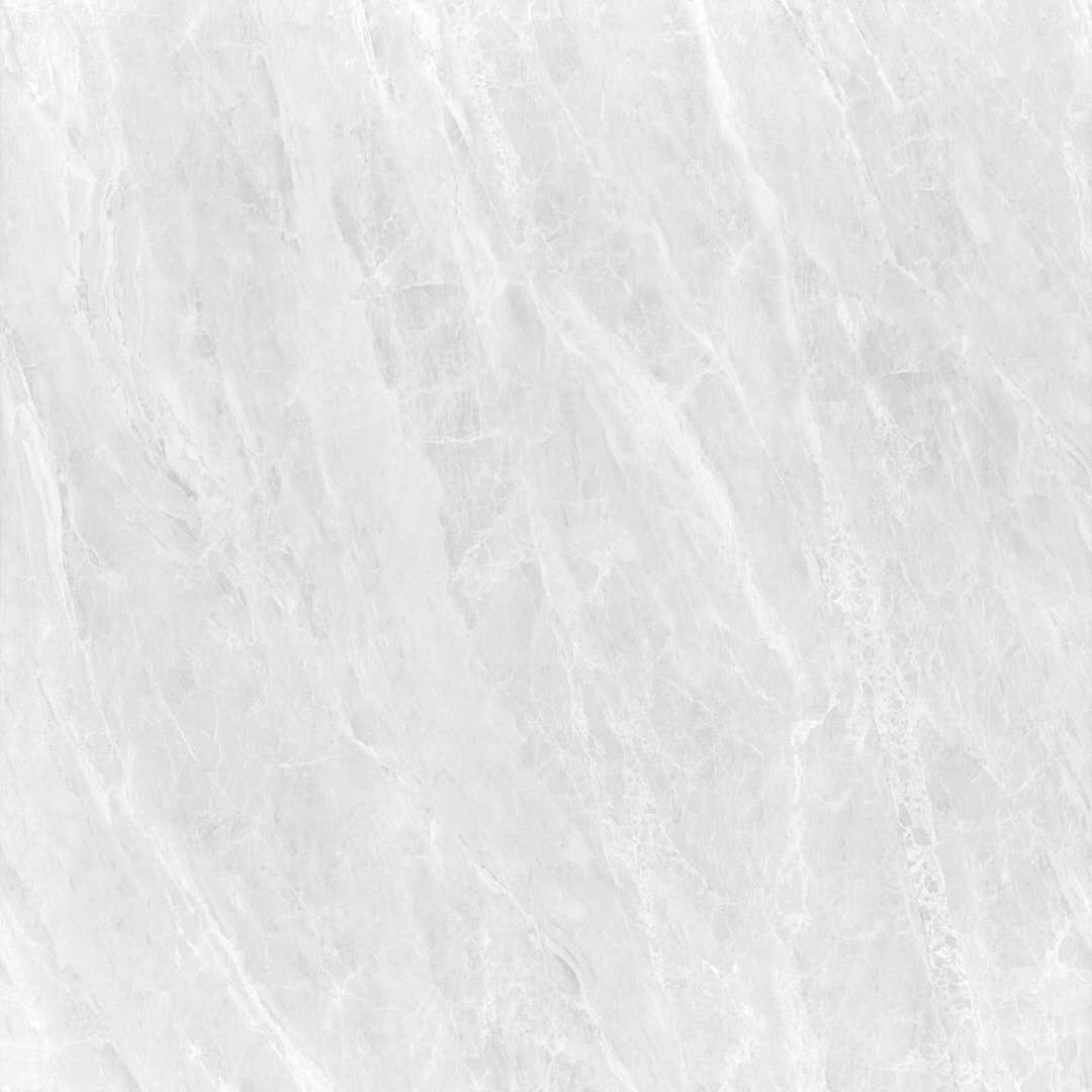 8908